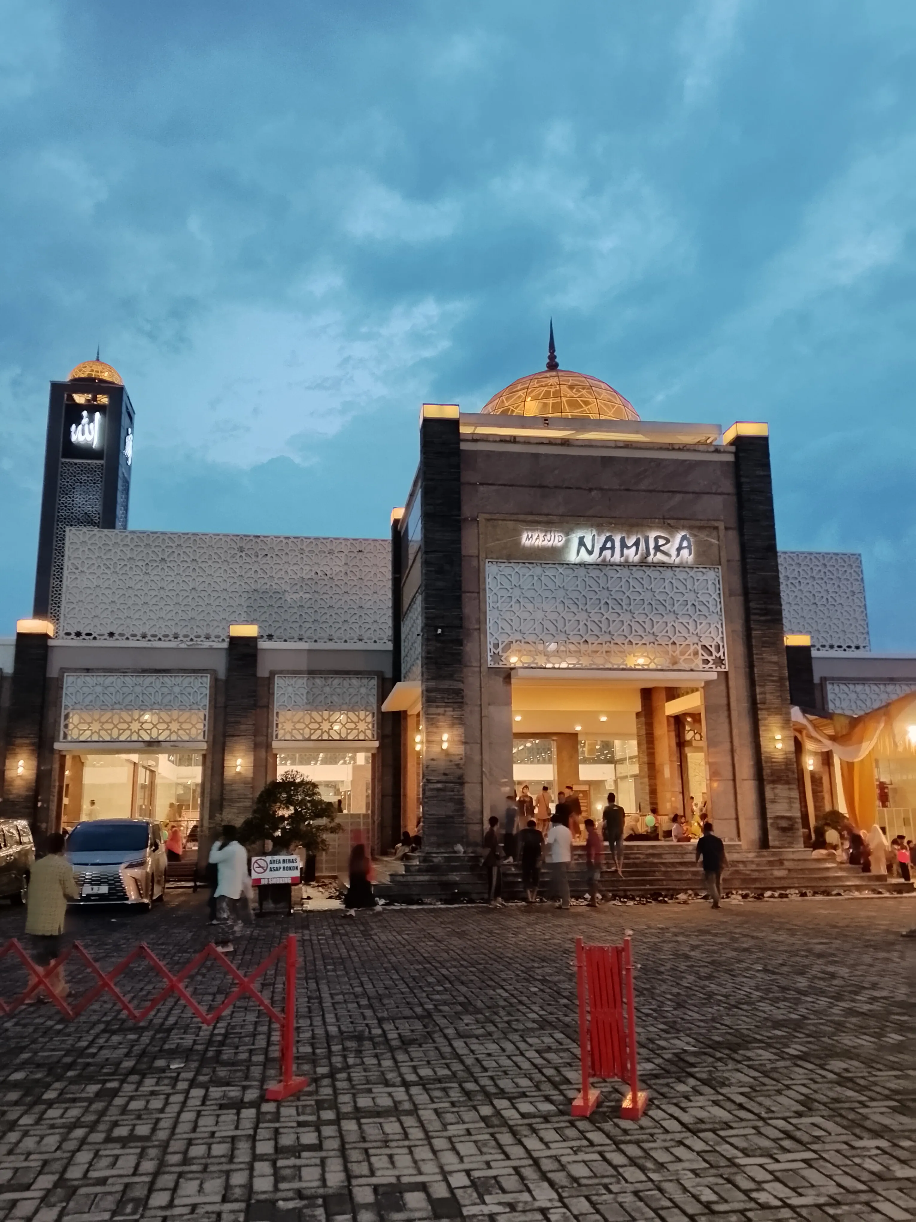 Masjid Namira Lamongan